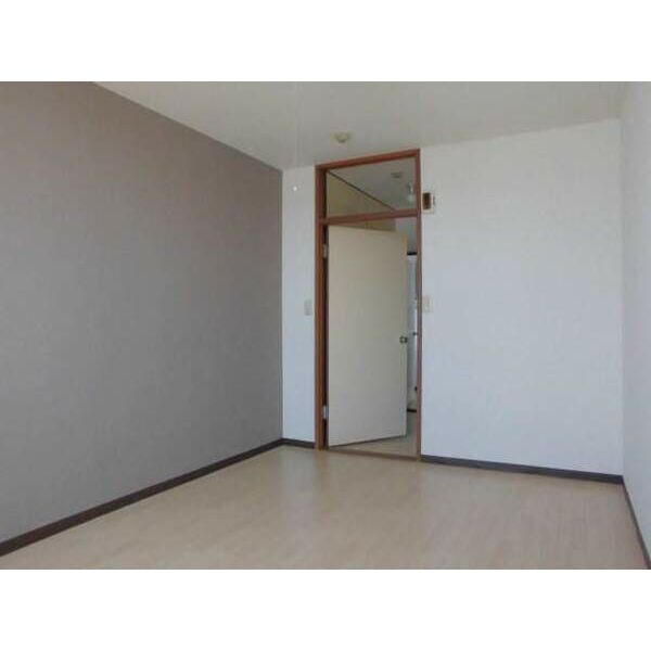 収納　同タイプ内観です