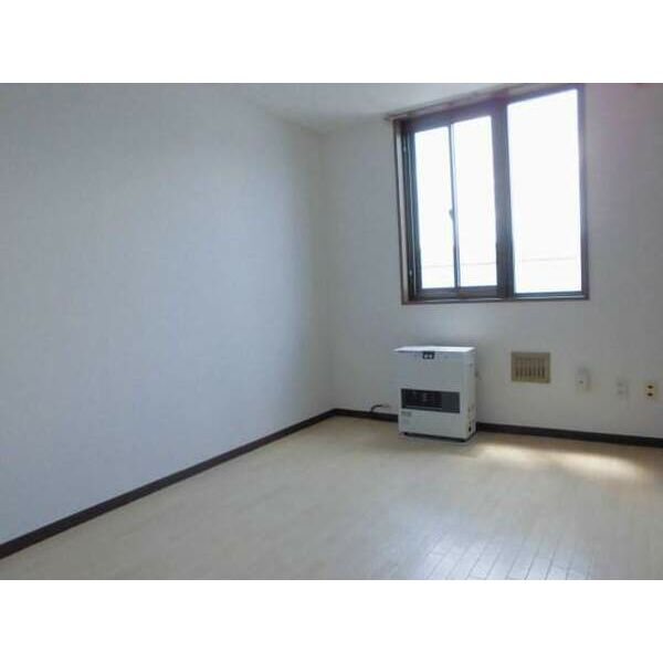 居室・リビング　同タイプ内観です