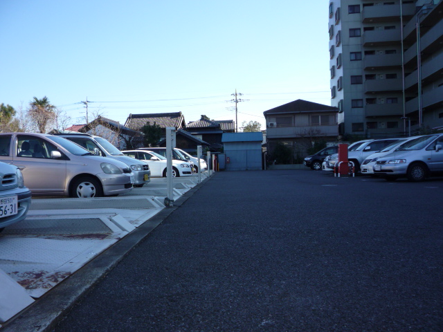 駐車場　敷地内駐車場　機械式