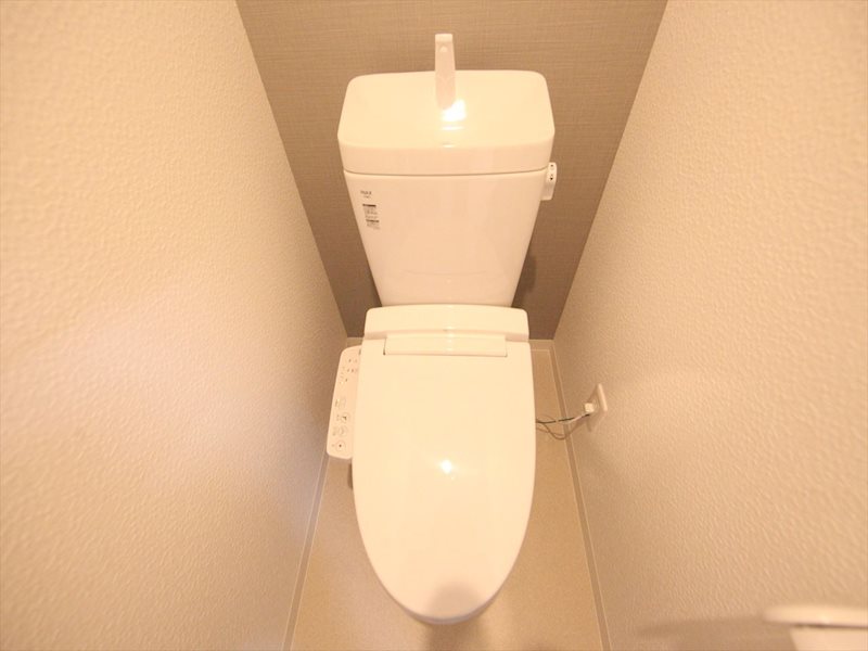 トイレ　温水洗浄暖房便座付トイレ