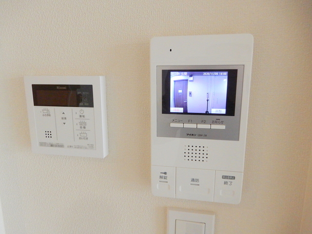セキュリティ　モニター付きインターフォン