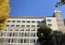 小学校　千代田区立千代田小学校（小学校）まで658m