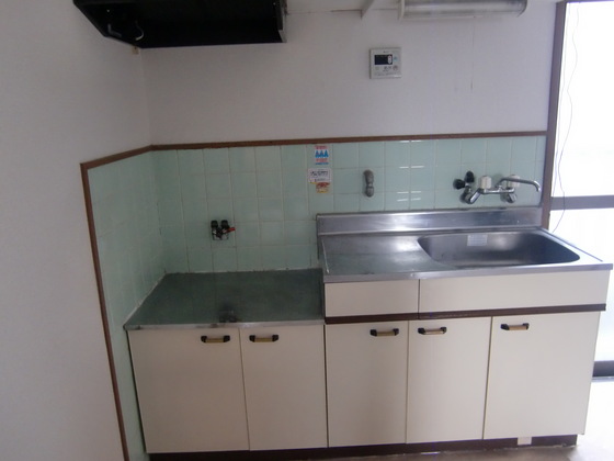 キッチン　※別部屋の写真です