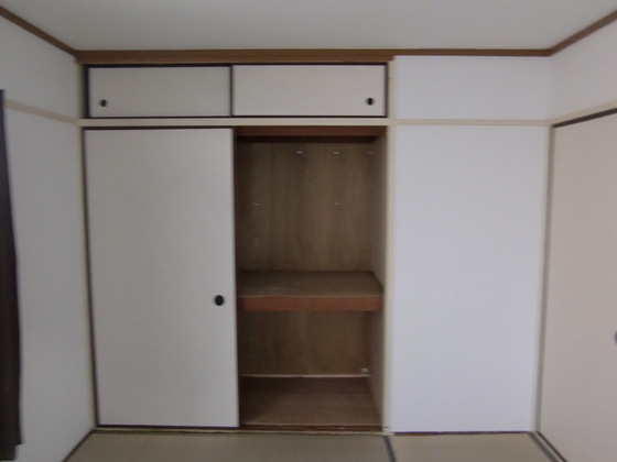 収納　※別部屋の写真です