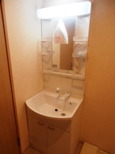 洗面設備　同型タイプ（イメージ）建築中