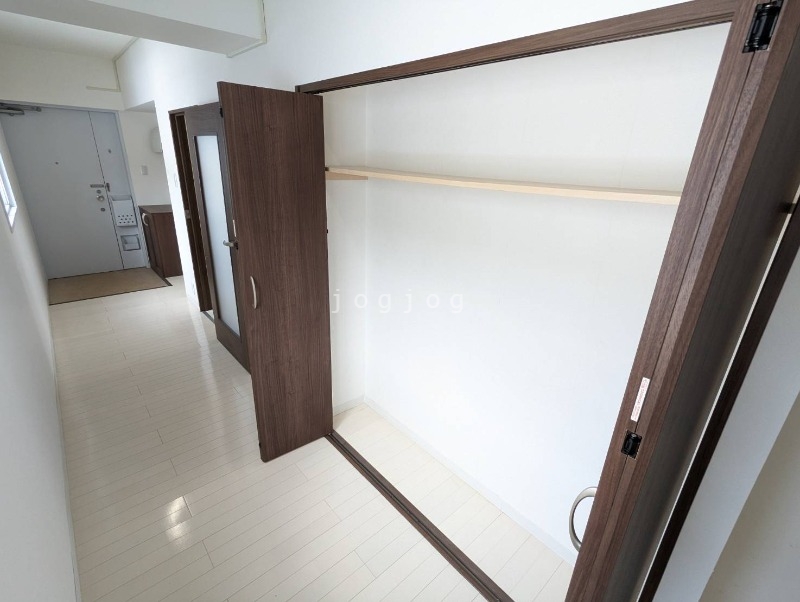 収納　廊下に収納