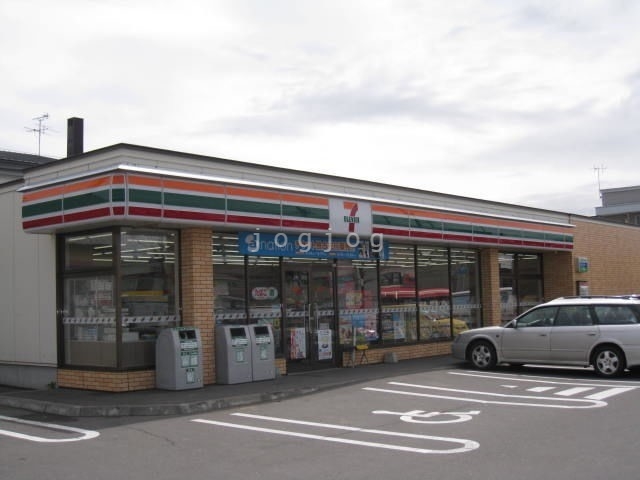 コンビニ　セブンイレブン旭川豊岡6条店（コンビニ）まで792m