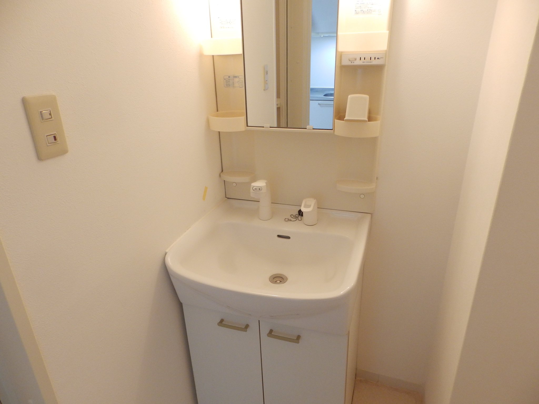 洗面設備　独立洗面台