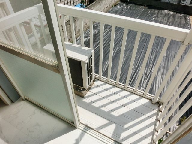 バルコニー　洗濯物が良く乾きそうですね。