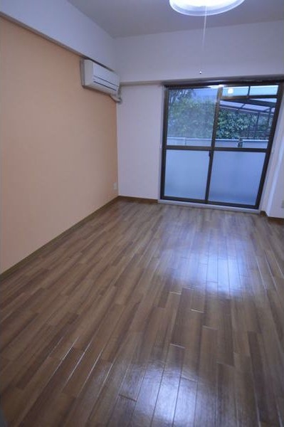 居室・リビング　※写真は同じマンションの違う部屋のものになります。