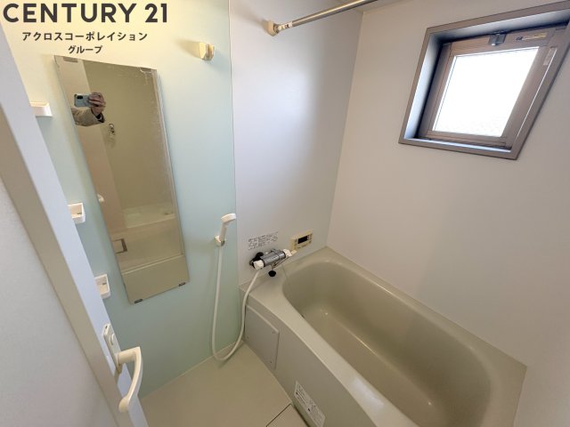 バス・シャワールーム　シンプルで清潔感のある浴室です！