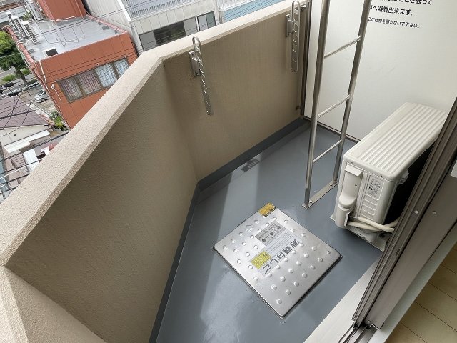 バルコニー　バルコニーがあります