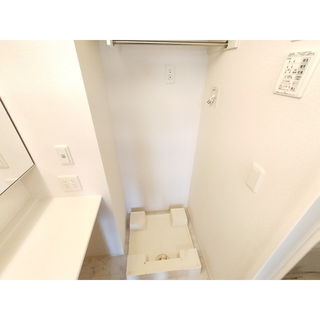 その他　洗濯機置き場