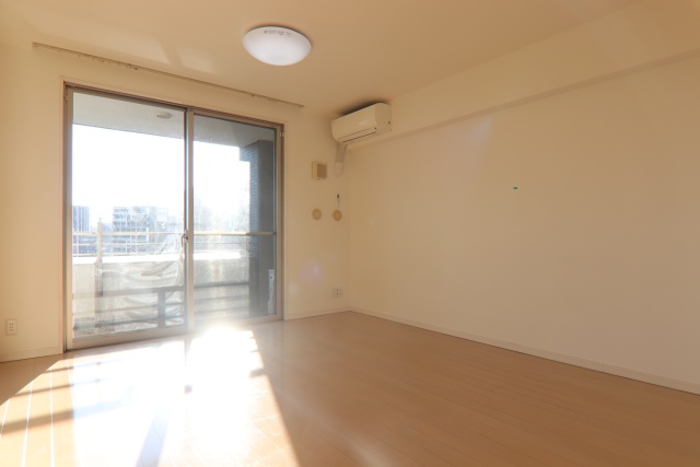 居室・リビング　※別室の参考写真の為、現況優先です。