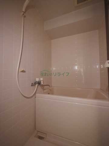 バス・シャワールーム　別部屋参考写真となります。