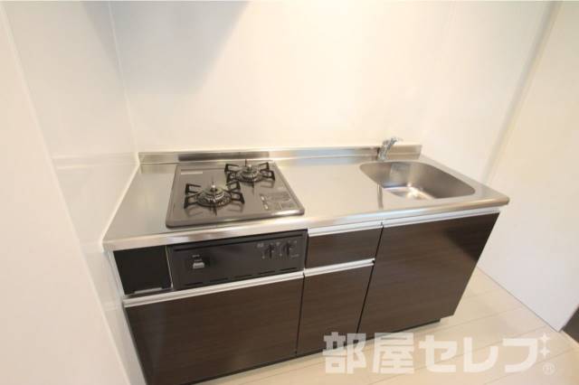 キッチン　※１０３号室の写真を流用しています。