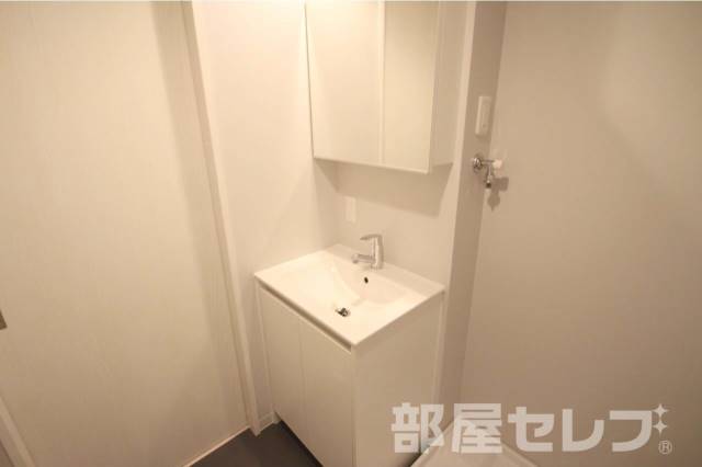 洗面設備　※１０３号室の写真を流用しています。