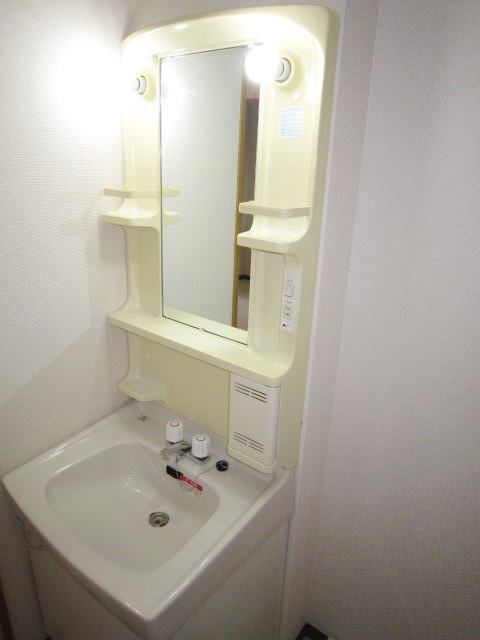 洗面設備　同仕様