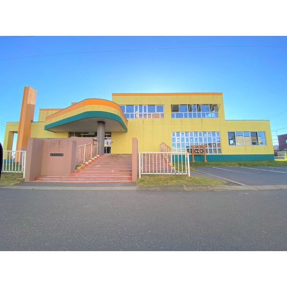 幼稚園・保育園　幌別東保育所（幼稚園・保育園）まで401m