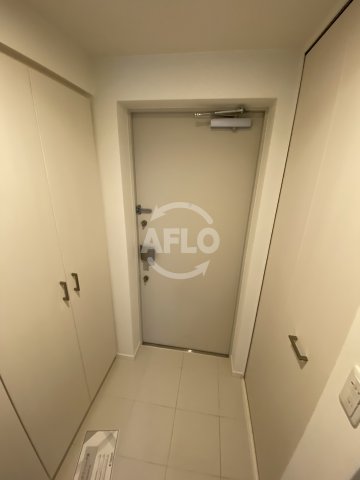 玄関　TLRレジデンス本町WEST　玄関スペース