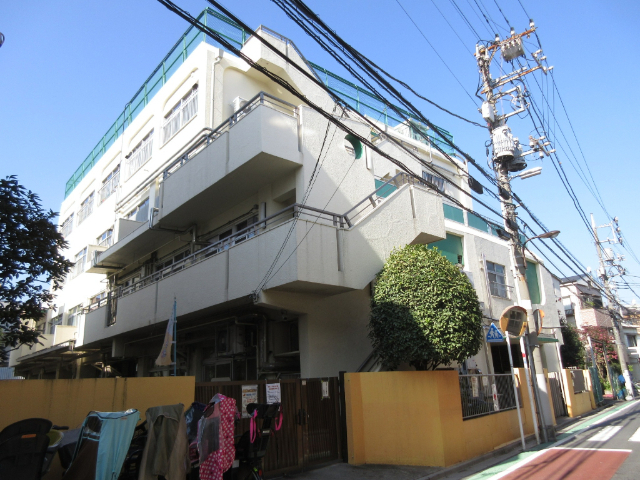 幼稚園・保育園　荒川保育園（幼稚園・保育園）まで223m