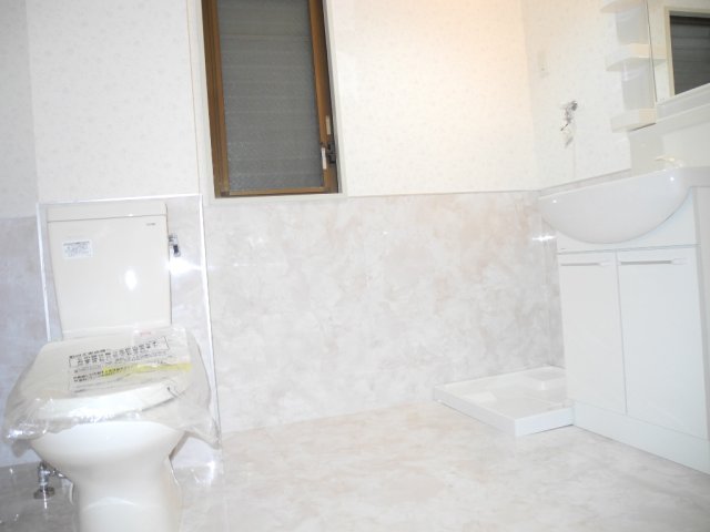 トイレ　シンプルで使いやすいトイレです