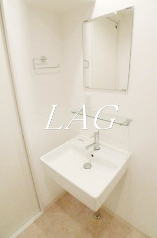 洗面設備　独立洗面台です。