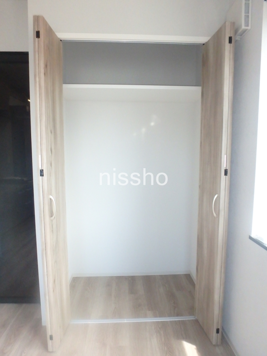 収納　奥行のあるクローゼット