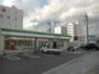 コンビニ　ファミリーマートかるぽーと前店（コンビニ）まで387m