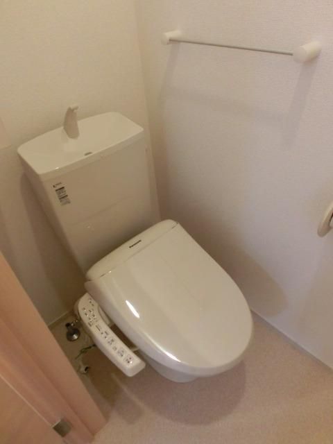 トイレ　同タイプのトイレです