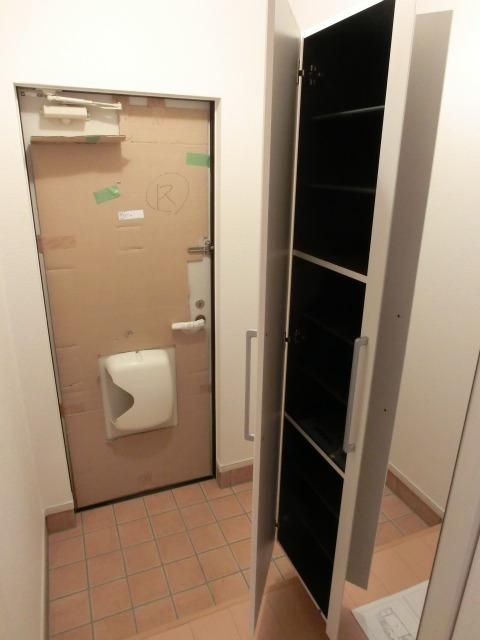玄関　同タイプの玄関です