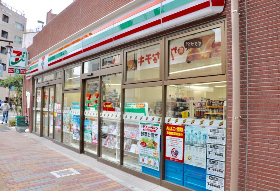 コンビニ　セブンイレブン江東門前仲町1丁目店（コンビニ）まで93m