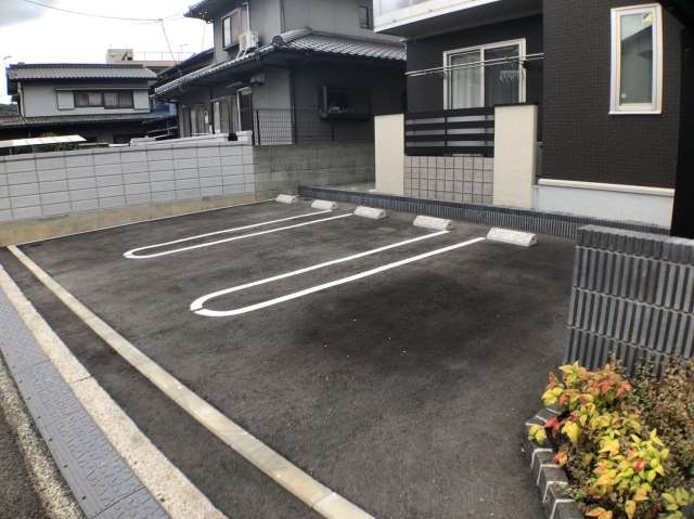 その他　駐車場（その他）まで0m