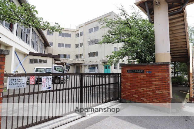 小学校　行徳小学校（小学校）まで453m