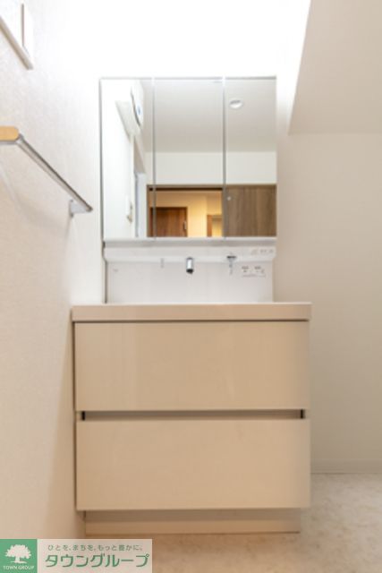 洗面設備　※写真は同タイプ住戸です。