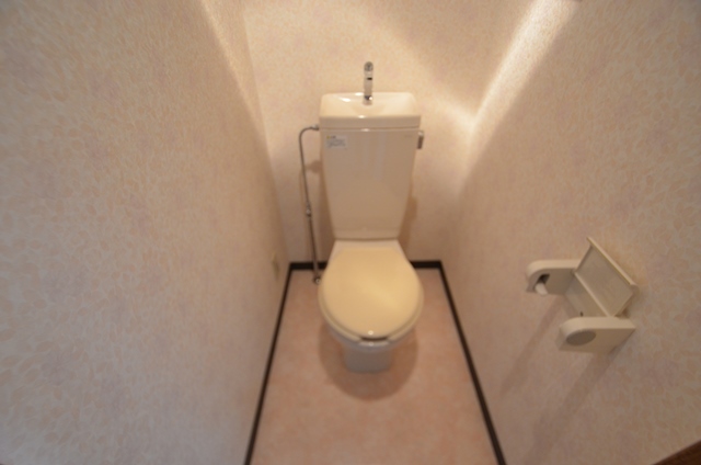 トイレ　風呂トイレ別です☆