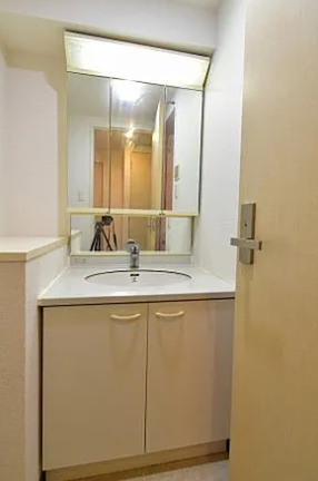 洗面設備　別部屋の画像を使用しております。