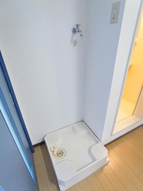 その他　♪あると何だか安心な洗濯機バン付き♪