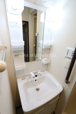 洗面設備　同タイプ参考写真です。
