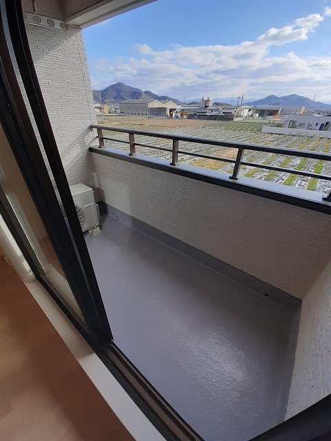 バルコニー　バルコニー
