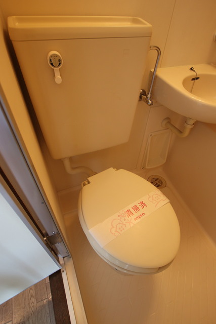 トイレ　【別号室参考写真】トイレです。