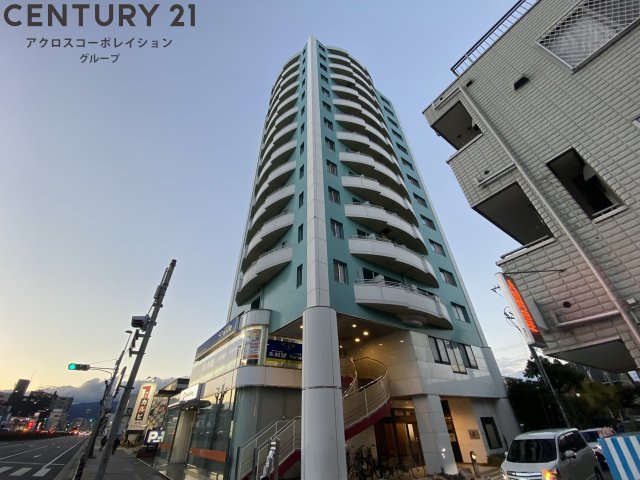 建物外観　安心のオートロック付きです♪