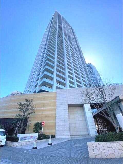建物外観　オートロック付きです