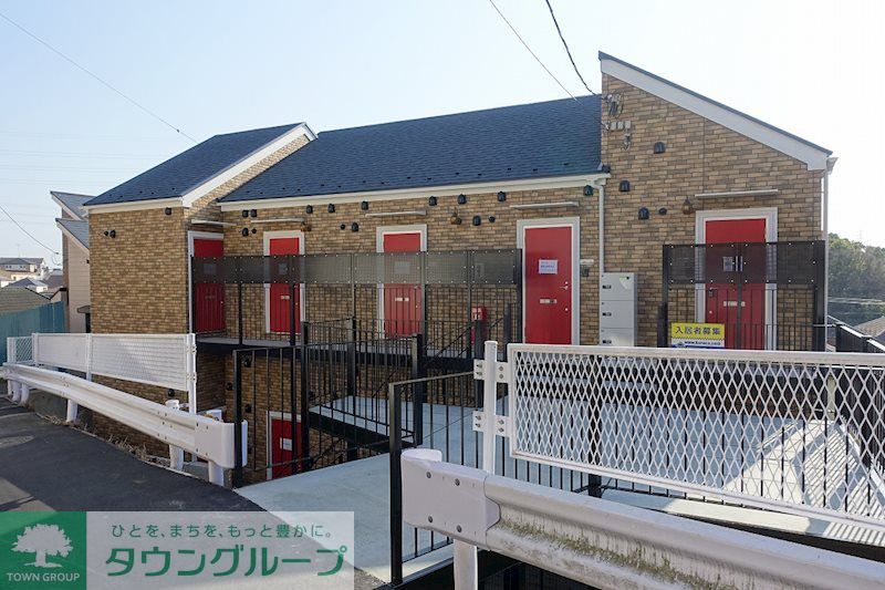建物外観　レンガ調のおしゃれな外観♪