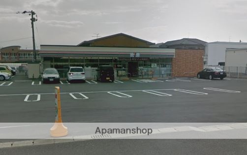 コンビニ　セブンイレブン（コンビニ）まで528m