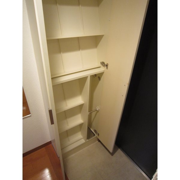 玄関　※同マンション別部屋イメージ画像