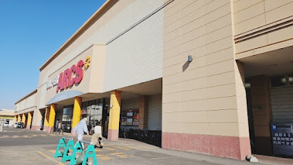 スーパー　スーパーアークス菊水店（スーパー）まで924m