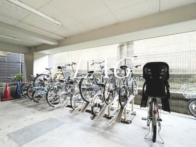 その他共有部分　駐輪場です。