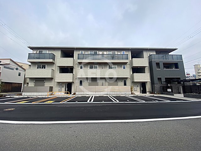建物外観　Lunaria　外観