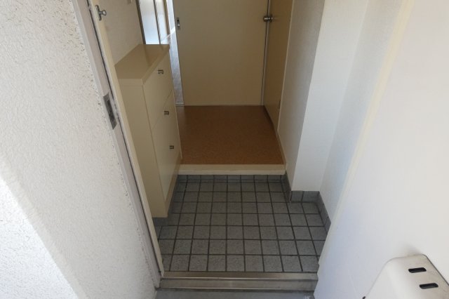玄関　シューズボックスのある玄関です